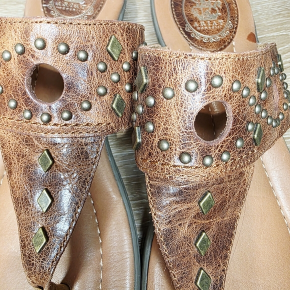 Ariat Tan Leather Sandals with Stud Accents - Picture 2 of 7